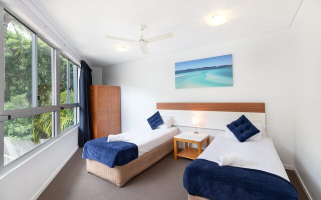Sea Forever on Azure - Airlie Beach