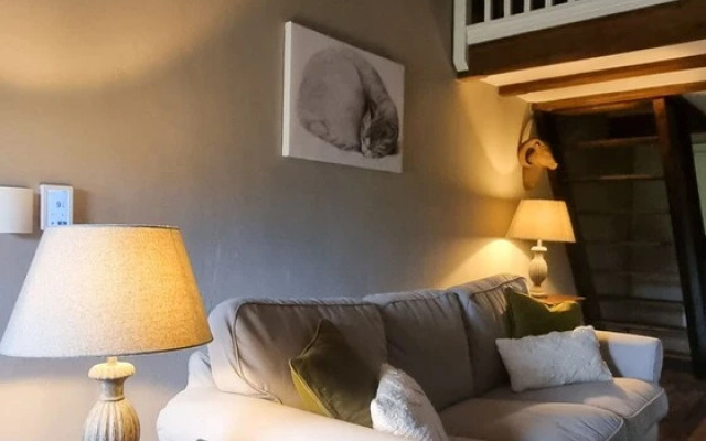 The Threshing Barn at Penrhos Court