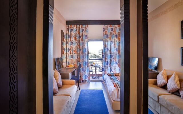 Zephyr Hotel Club Resort and Spa