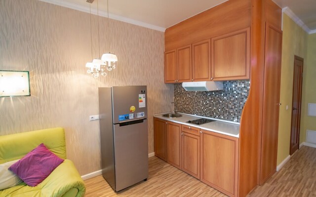 One Room Apartment on Leonova St. 66