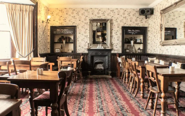 The Royal Oak Hotel