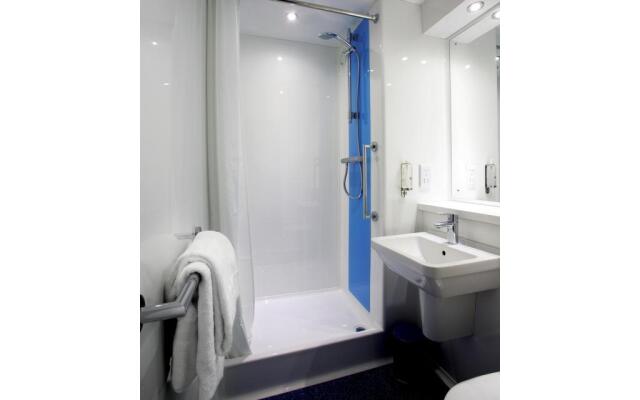 Travelodge London Raynes Park