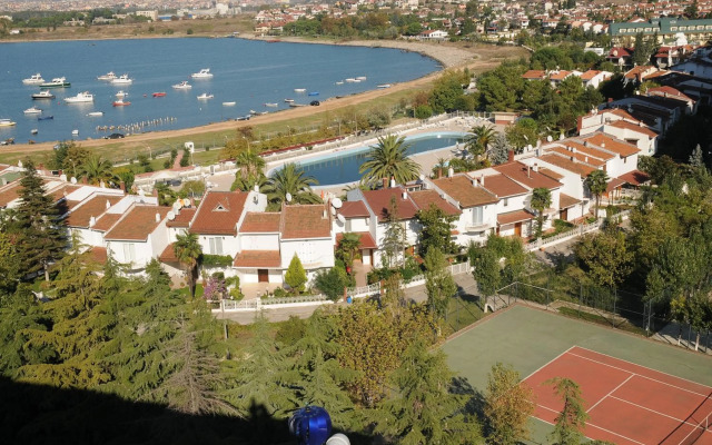 Paradise Island Hotel