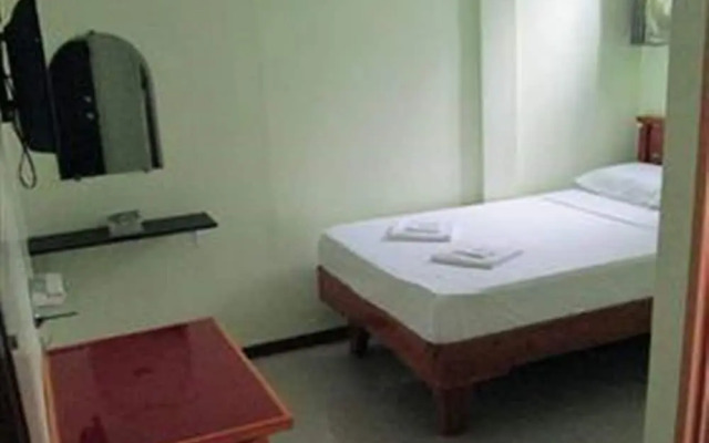 Princess Perrine Suites
