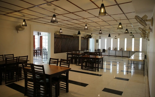 OYO 256 Subash Hotel