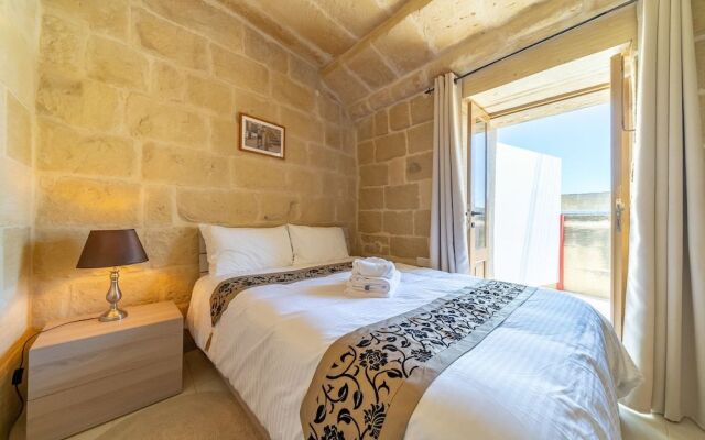 Ta' Pinu B&B