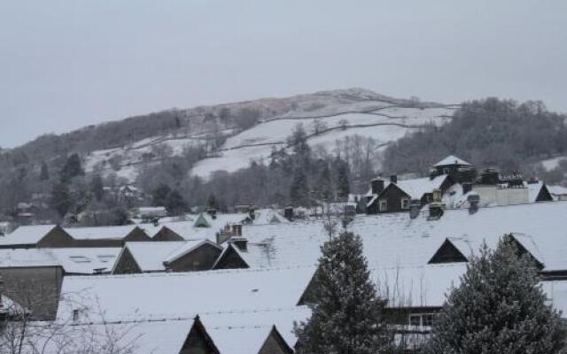 The Lakes B and B