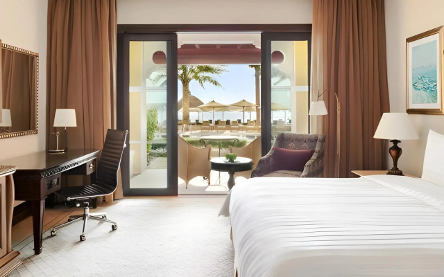 Shangri-La Hotel Apartments Qaryat Al Beri
