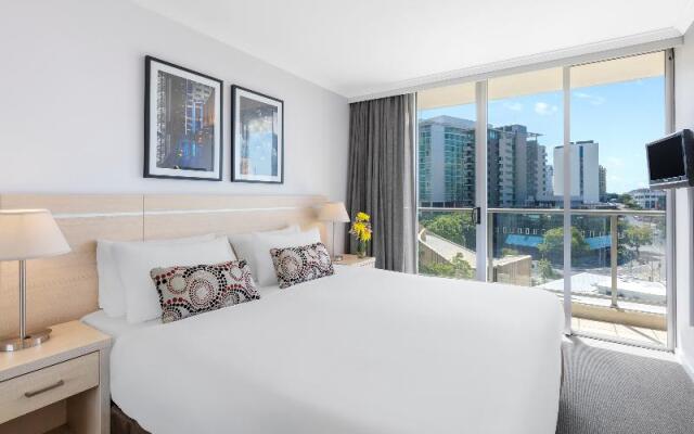 Oaks Brisbane Lexicon Suites