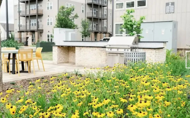 Landing Apartments At Town Madison