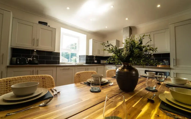 Foundry Farm House
