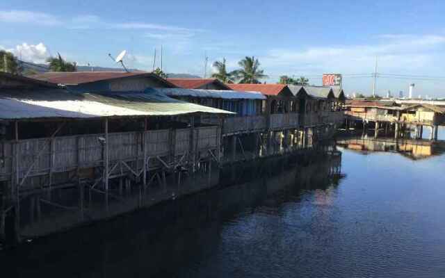 Rjc Hostel And Karaoke Bar