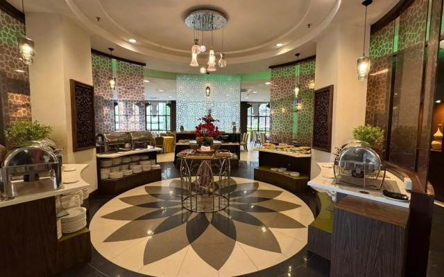Grand Puteri Hotel