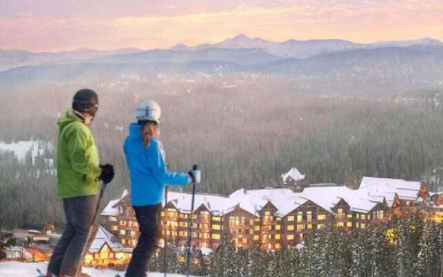 One Ski Hill Place S8501