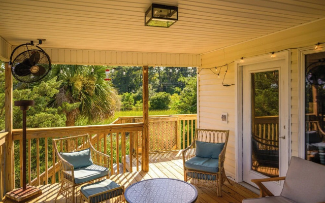 Riverfront Savannah Retreat w/ Private Dock!