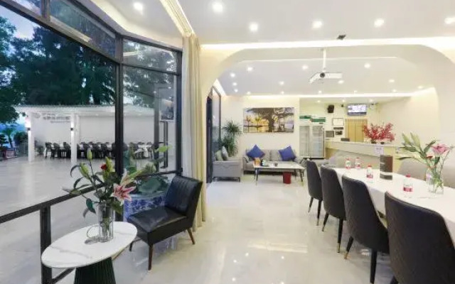 Shenzhen Panwan No.1 Camping Seaview Holiday Villa (Dapeng Jiaochangwei Branch)