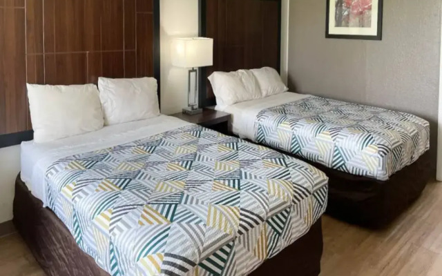 Motel 6 Opelika, AL