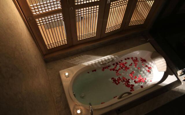 Serenity Hotel Spa & Onsen