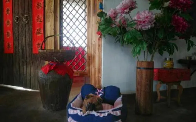 Deqing Qianxi Nianba Youth Hostel