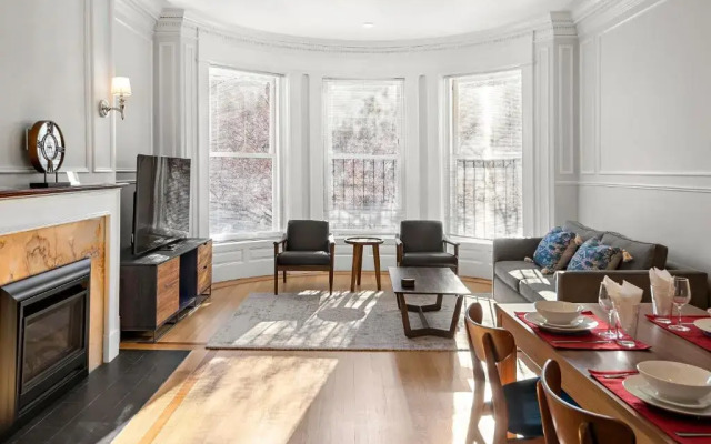 Charlesgate Suites