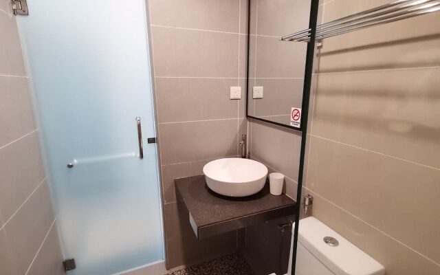 OYO 89443 Lumut Hotel