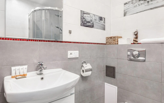 Zwyciezcow 3 Apartments By Renters