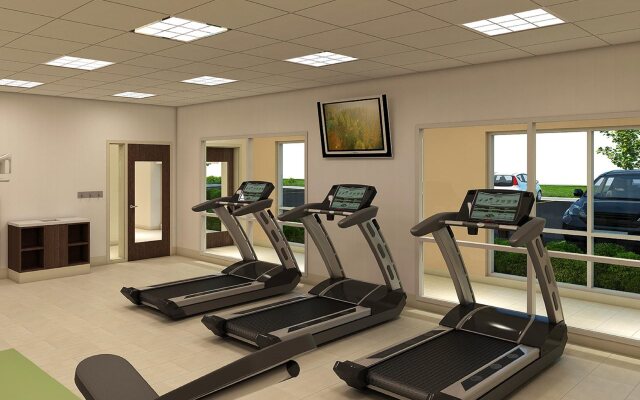 Holiday Inn Express & Suites Kingdom City by IHG