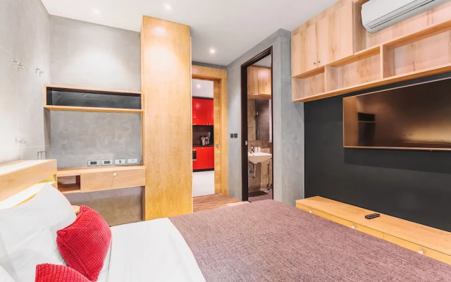 Condo in Nai Harn in ReLife 15-122-211