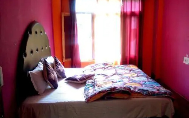 Kishor Guest House