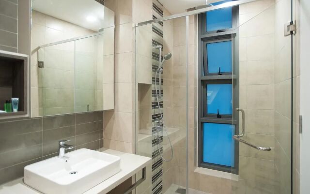 The Robertson Residence Bukit Bintang by Stayshare Homes