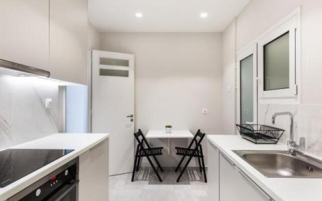 Elegant Kolonaki 2BD Apartment by UPSTREET
