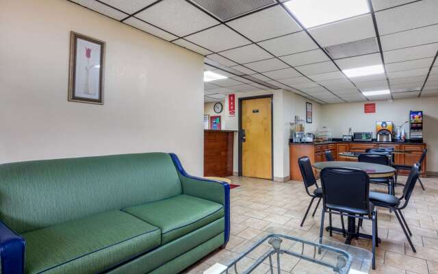 Econo Lodge Chattanooga Northeast - Ooltewah
