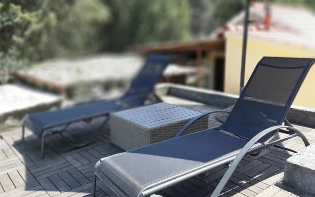 Mare- Close to the sea - H