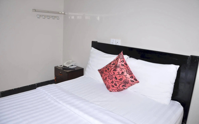 Number 9 Hotel