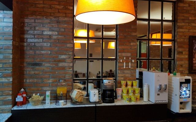 Ruby Tourist Hotel Wolmido