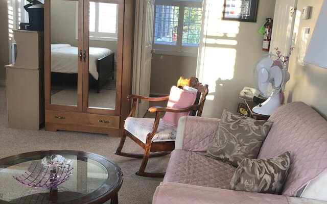 Bluewaters Retreat Bachelor Unit