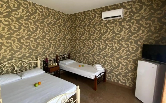 Rosa Home Loo Guest House