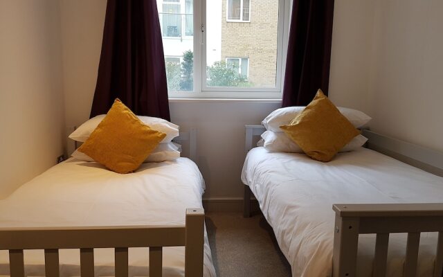 Abbots Yard B