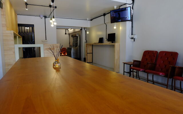 Sleep Owl Hostel