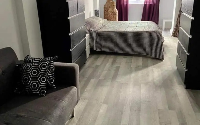 Rainbow Rentals Marques 7