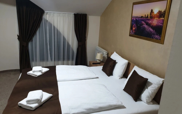 Provence Rooms
