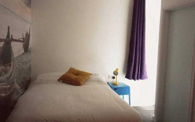 Igloo Hybrid - Hostel