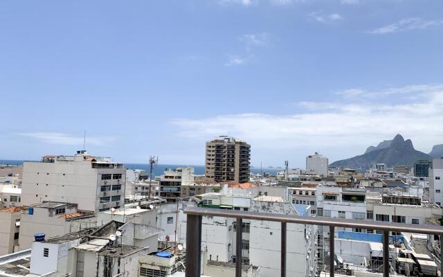 Pineapples F1106 | Copacabana Penthouse and Pool