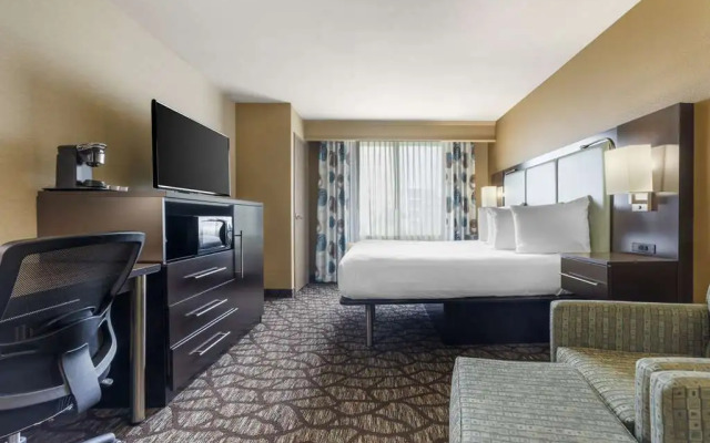 Best Western Plus Oceanside Palms Hotel