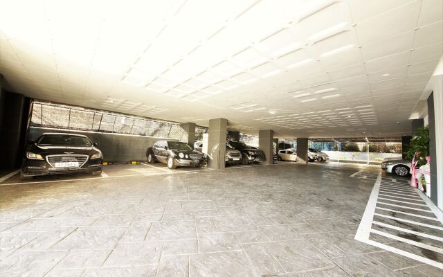 Premium AVA Hotel Sasang