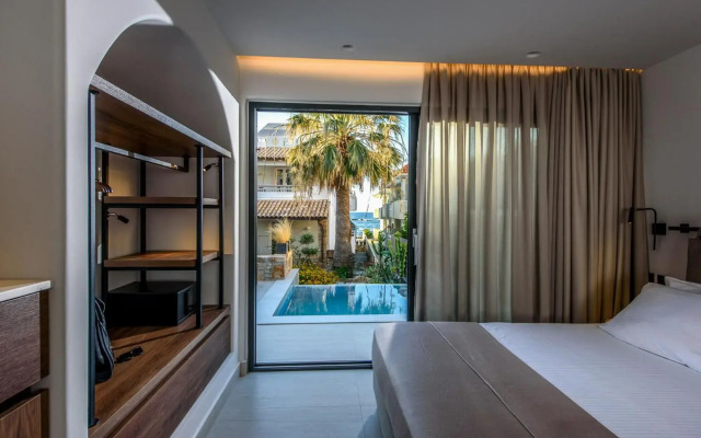 Soleil Apartments  Studios