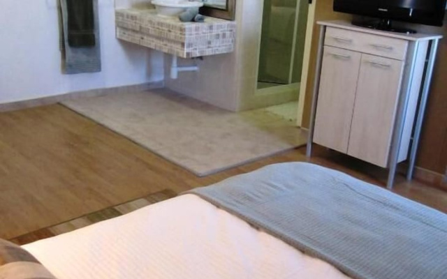 PebbleStoneHouse Bed & Breakfast