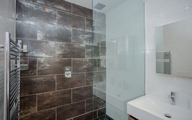 Garden Flat in Shepherds Bush