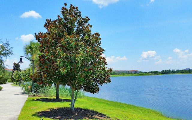 Condo W/view of New Orlando Eye!near Attractions