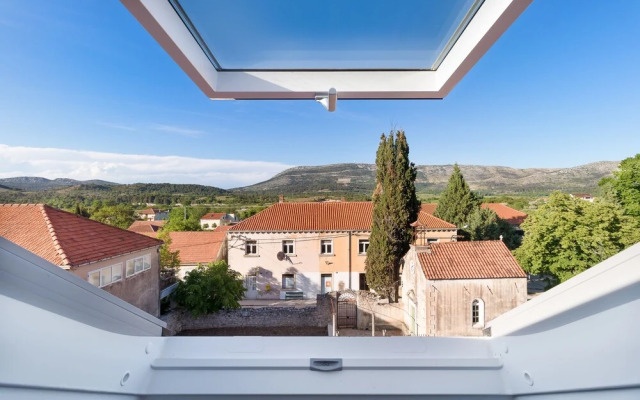 St. Lucia's Apartment